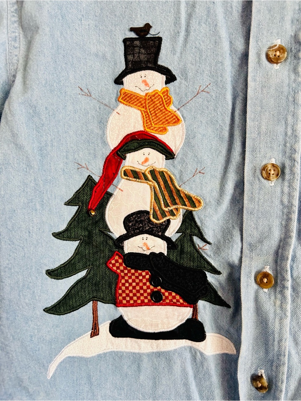 ☃️Vintage Snowman Christmas Denim Shirt Tree Rivers Button Up Medium Holiday USA - Picture 2 of 8